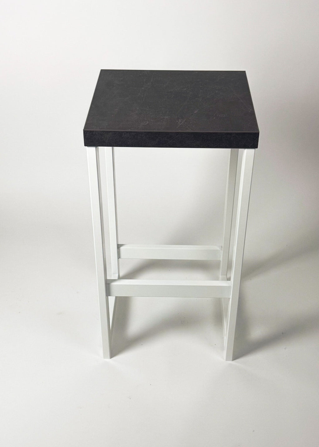 White Ciemny marmur 2