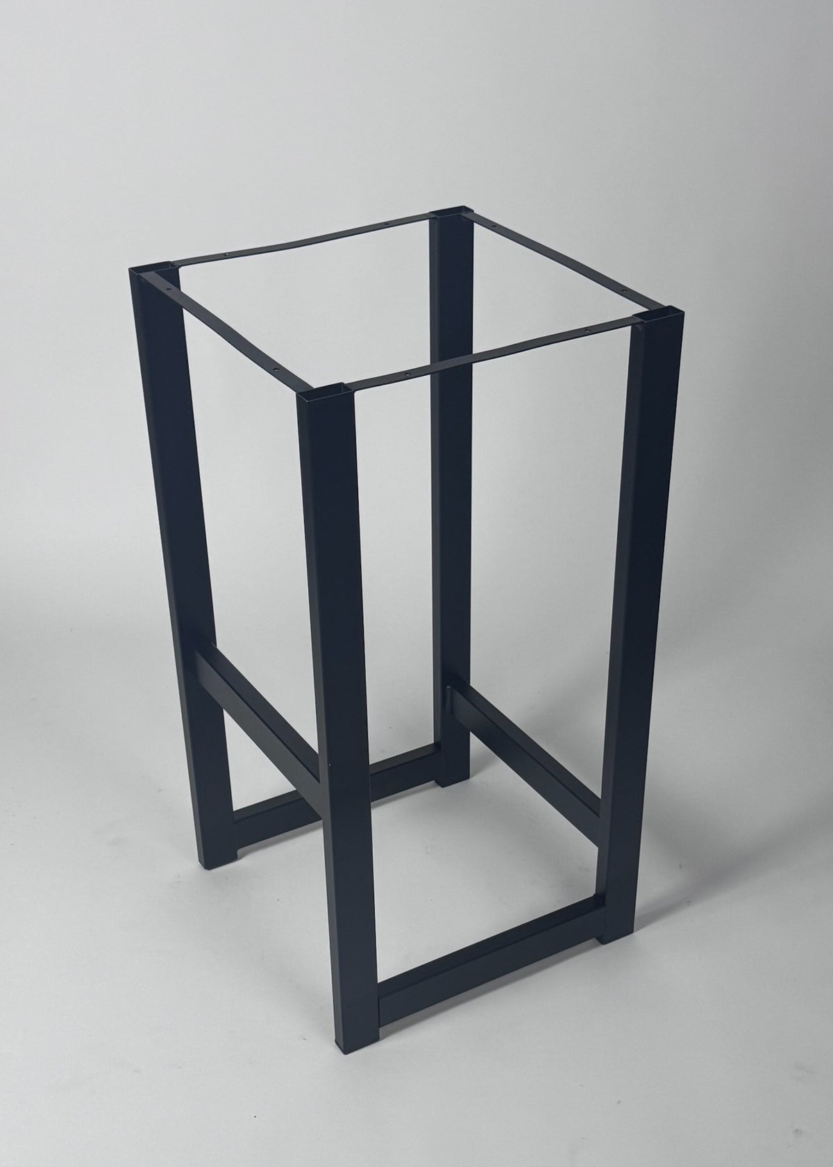 Stelaż metalowy do hokera czarny Simple Frame